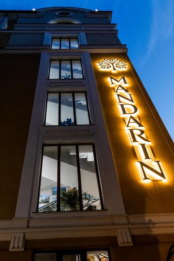 Hotel "Mandarin Clubhouse" Harkiv Exterior foto