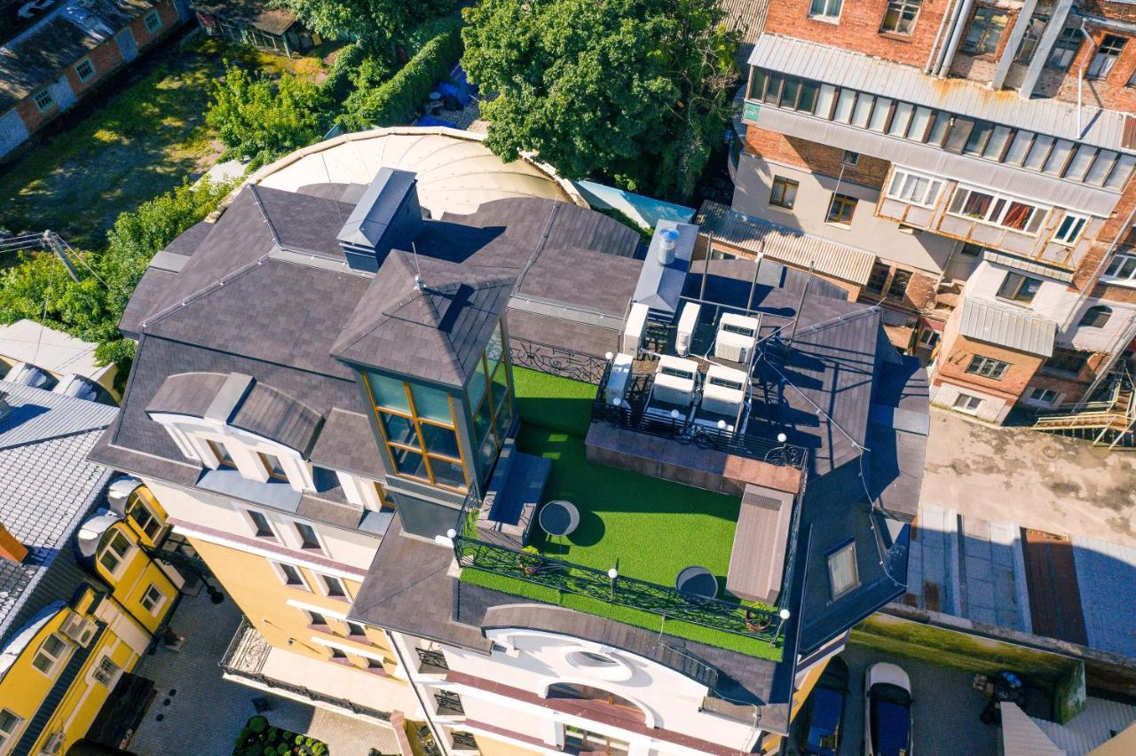 Hotel "Mandarin Clubhouse" Harkiv Exterior foto