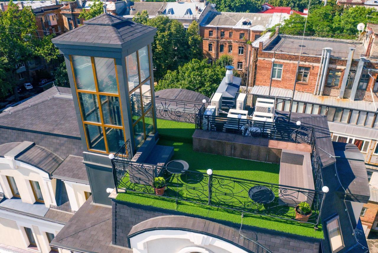 Hotel "Mandarin Clubhouse" Harkiv Exterior foto