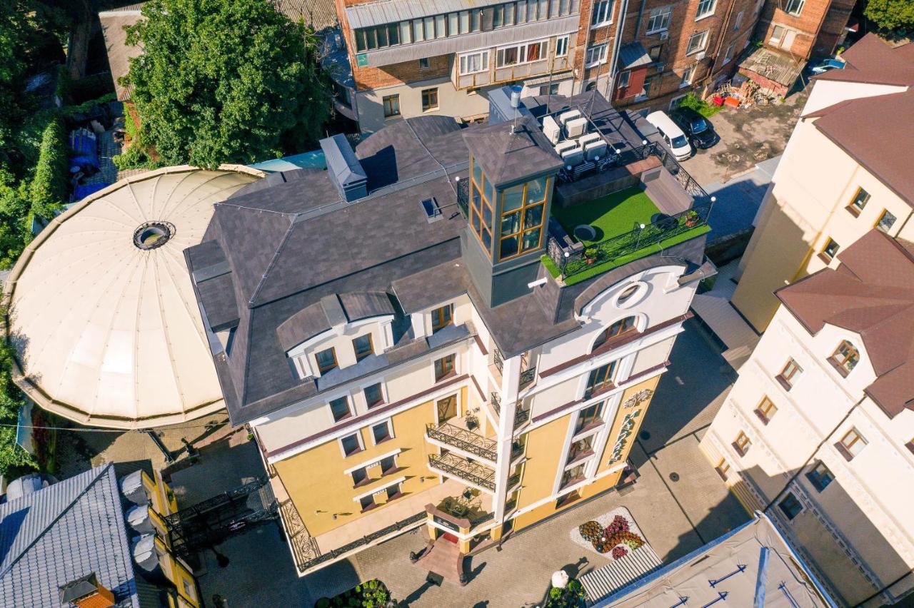 Hotel "Mandarin Clubhouse" Harkiv Exterior foto