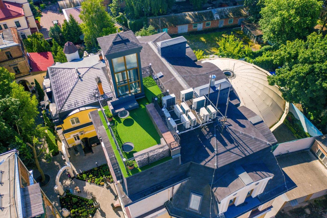 Hotel "Mandarin Clubhouse" Harkiv Exterior foto